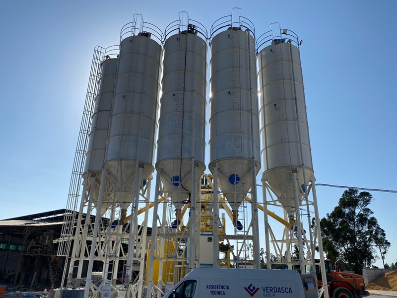 100m³/h Compact Bucket System Concrete Batching Plant